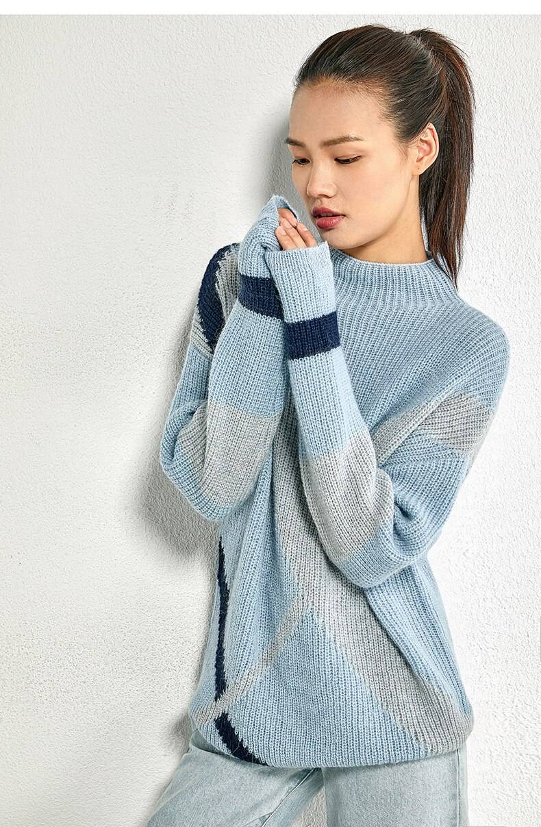 Women's Loose Sweater Pullover with Geometric Design