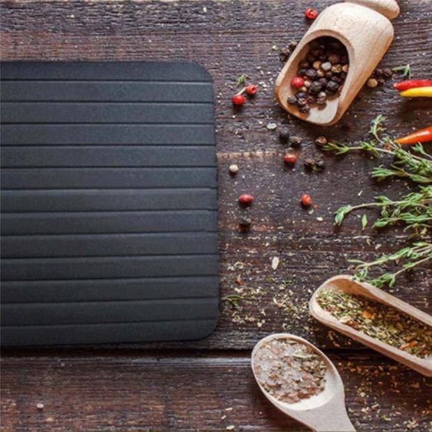Fast-Defrosting-Tray-Thaw-Frozen-Food-Meat-Fruit-Quick-Defrosting-Plate-Board-Kitchen-Gadget-D_a1470321-ab45-4ed5-82a9-ed0facce98fd_620x